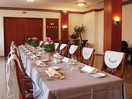 Classic Hotel Карст Ресторан фото