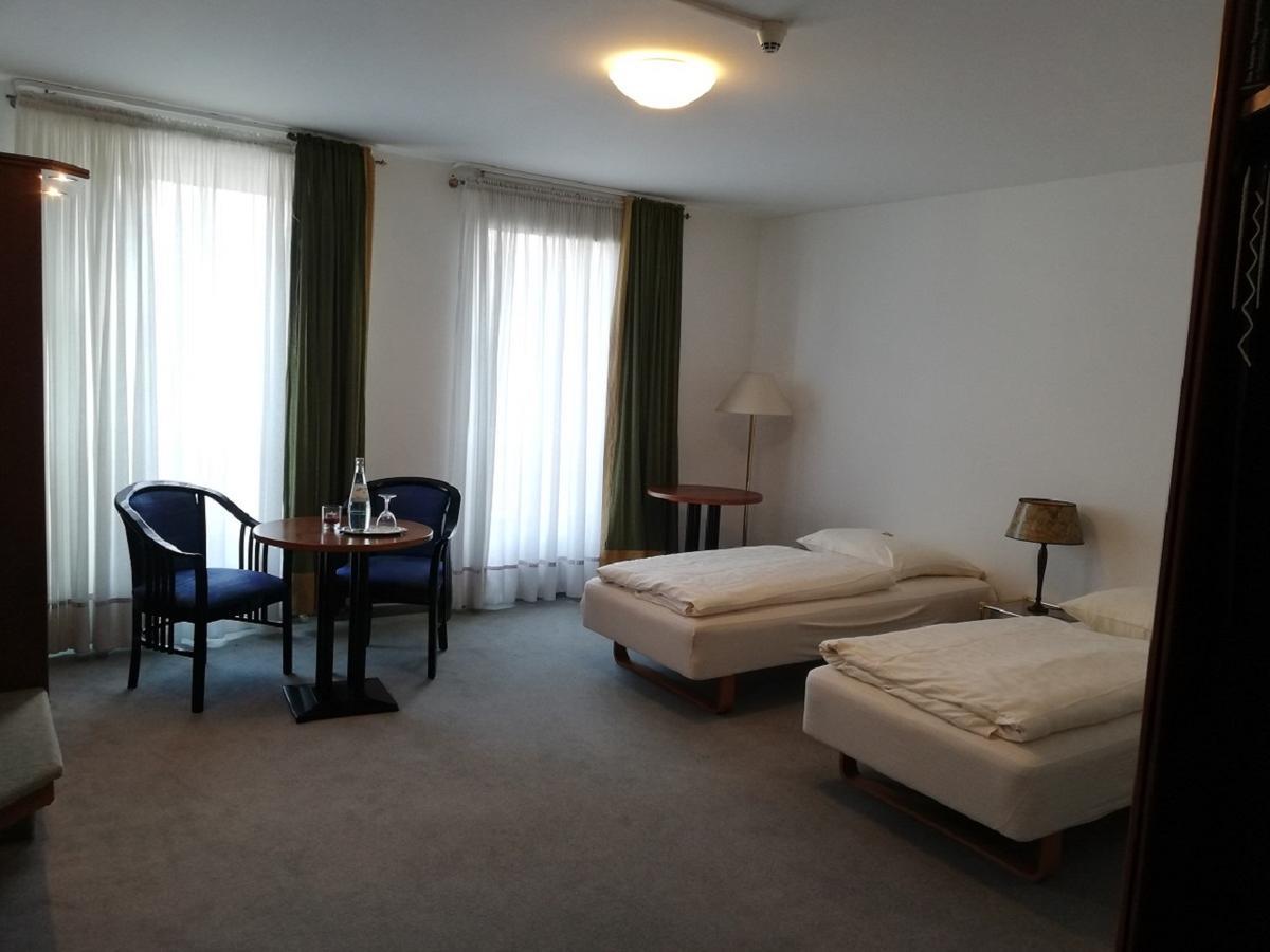 Classic Hotel Карст Екстер'єр фото